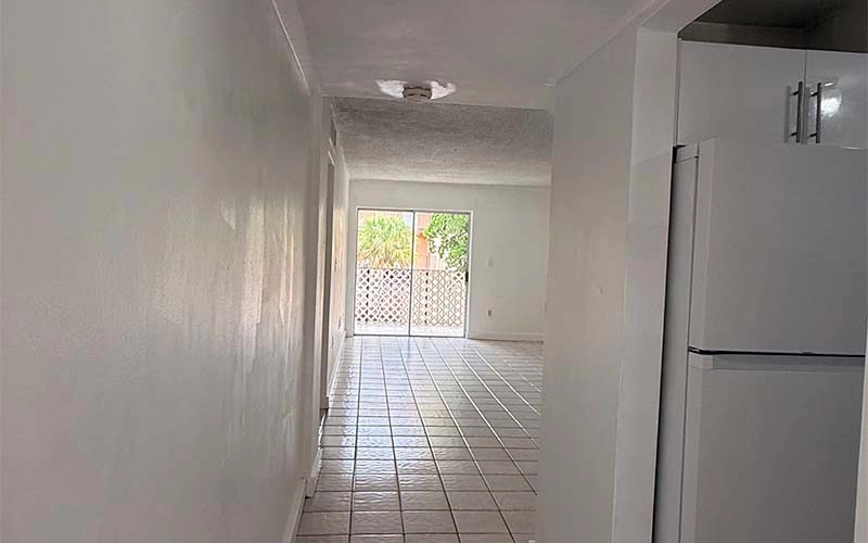 1950 W 56 ST #2210 Hialeah Fl 33012