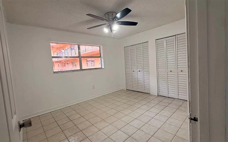 1950 W 56 ST #2210 Hialeah Fl 33012