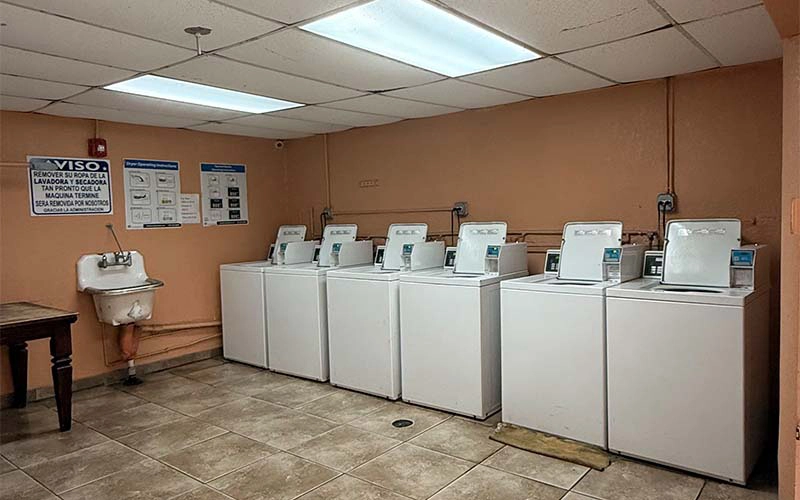 1950 W 56 ST #2210 Hialeah Fl 33012