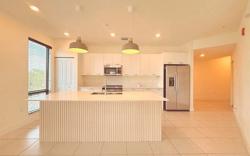 8001 NW 41 St #207 Doral, FL 33166