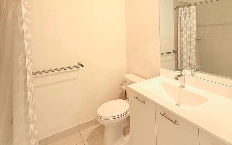 8001 NW 41 St #207 Doral, FL 33166