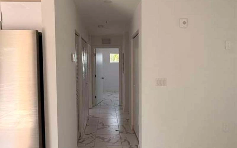 811 E 52nd St, Hialeah, FL 33013