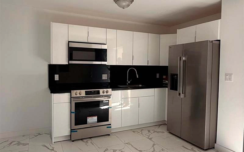 811 E 52nd St, Hialeah, FL 33013