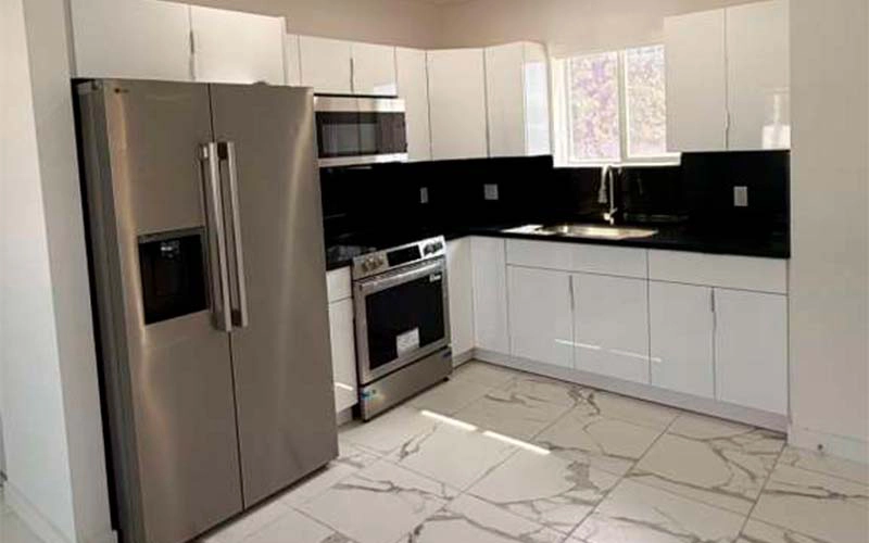 811 E 52nd St, Hialeah, FL 33013