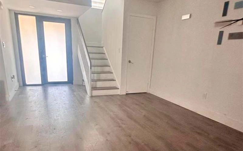 9708 NW 6th Ter Miami, FL 33172