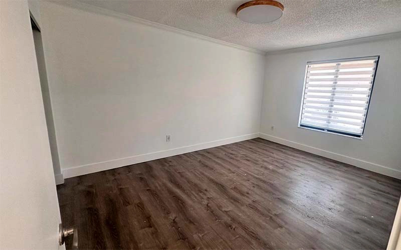 9708 NW 6th Ter Miami, FL 33172