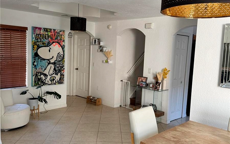 8521 NW 138th Ter Miami Lakes, FL 33016