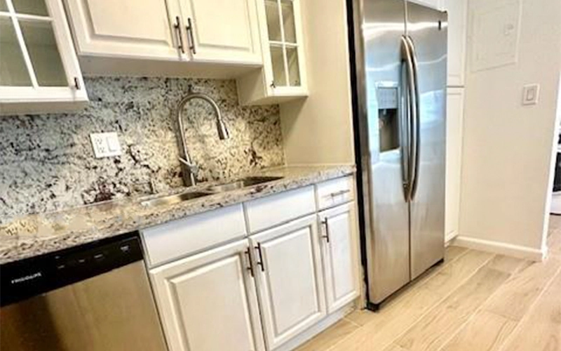 20840 San Simeon Way Miami, FL 33179