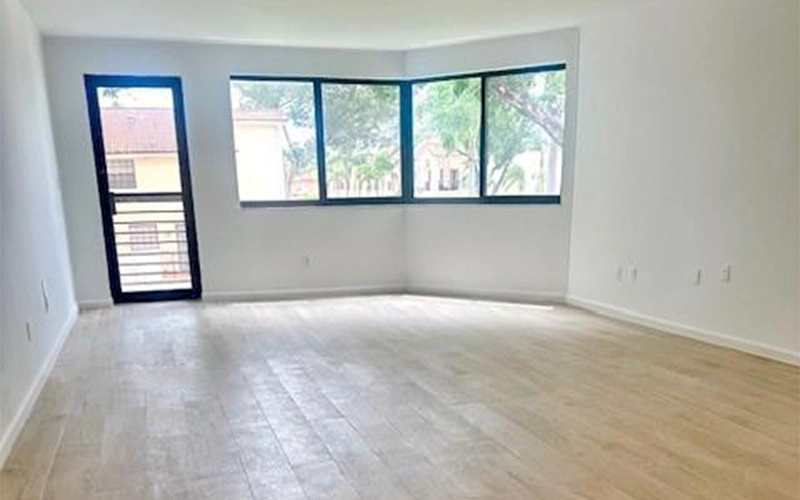 20840 San Simeon Way Miami, FL 33179