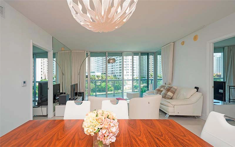 495 Brickell Ave Miami, fl 33131