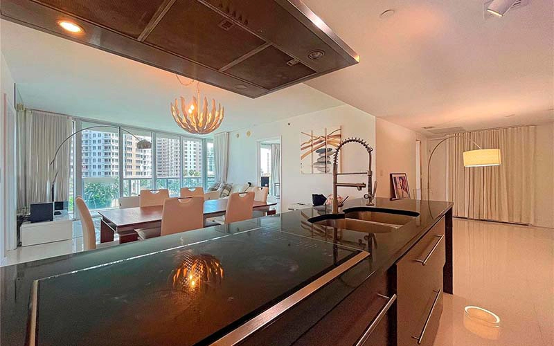 495 Brickell Ave Miami, fl 33131