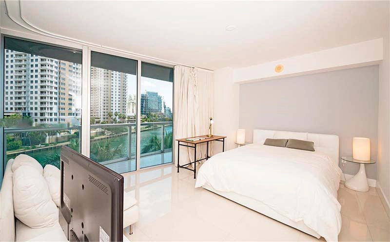 495 Brickell Ave Miami, fl 33131