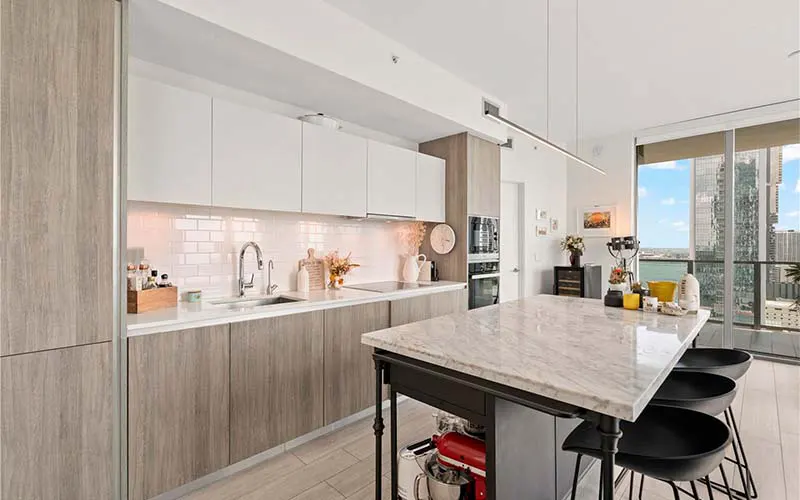 900 NE 7th Ave Miami, FL 33137