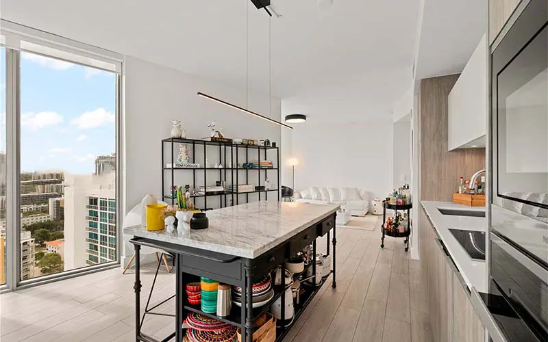 900 NE 7th Ave Miami, FL 33137