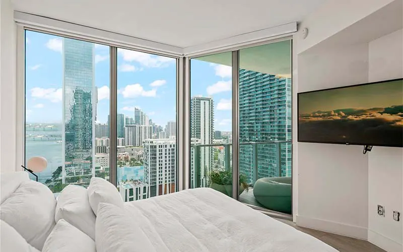 900 NE 7th Ave Miami, FL 33137