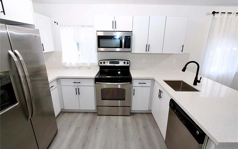 2290 NW 51st Ter Miami, FL 33142