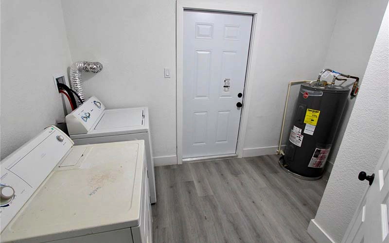 2290 NW 51st Ter Miami, FL 33142