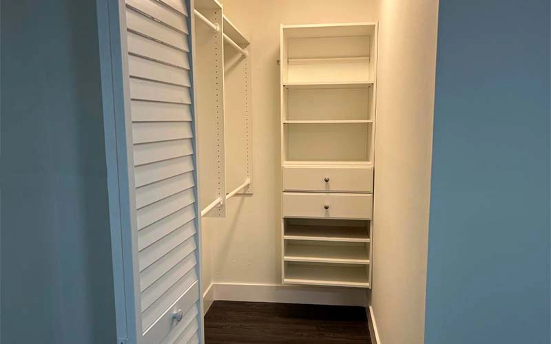 9990 NW 9th St Cir Miami, FL 33172