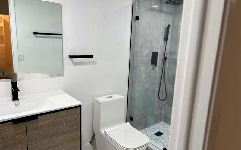 9990 NW 9th St Cir Miami, FL 33172