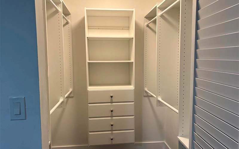 9990 NW 9th St Cir Miami, FL 33172