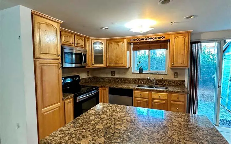 551 NW 82nd Ave Miami, FL 33126