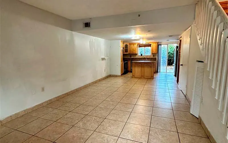 551 NW 82nd Ave Miami, FL 33126