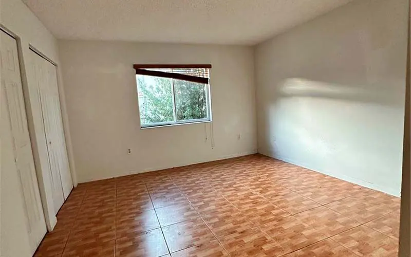 551 NW 82nd Ave Miami, FL 33126