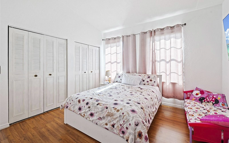 761 SW 148th Ave Sunrise, FL 33325