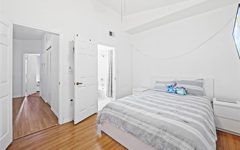 761 SW 148th Ave Sunrise, FL 33325