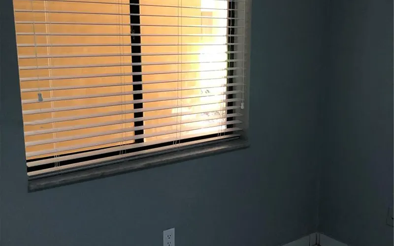 8625 NW 8th St Miami, FL 33126