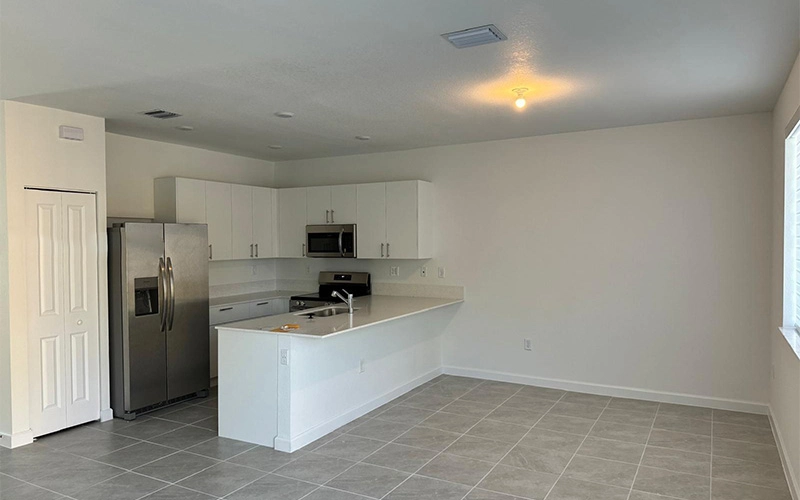 717 SE 13th St Cir Homestead, FL 33034