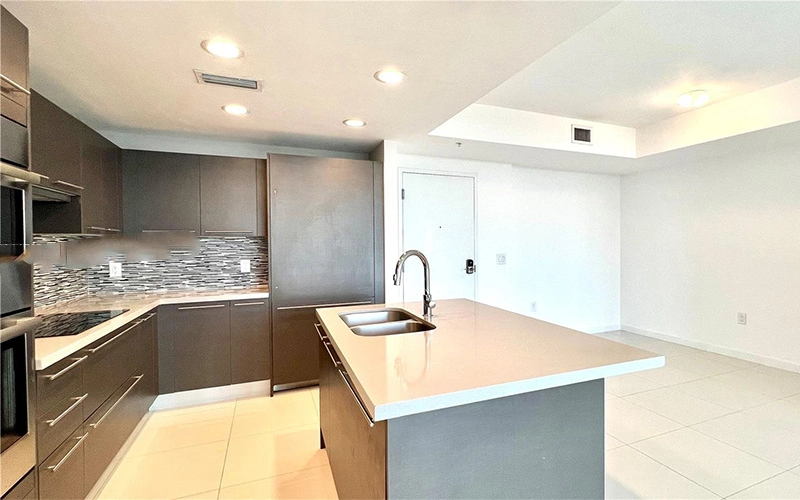 7751 NW 107th Ave Doral, FL 33178