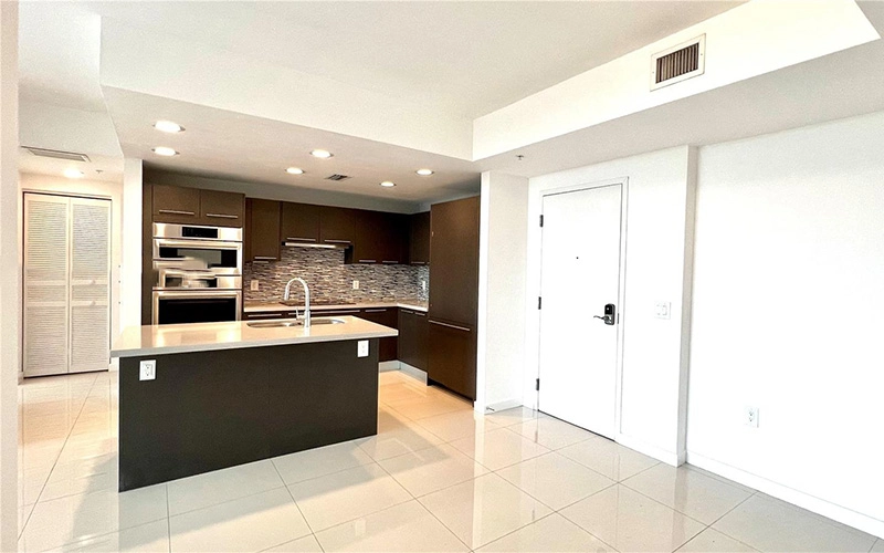7751 NW 107th Ave Doral, FL 33178