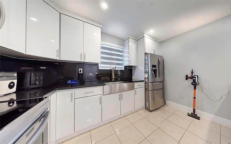 734 SW 8th Ter Florida City, FL 33034