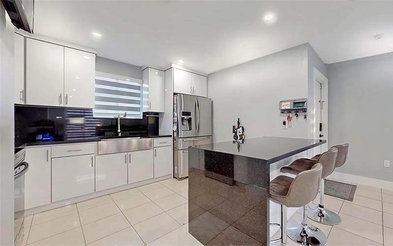 734 SW 8th Ter Florida City, FL 33034