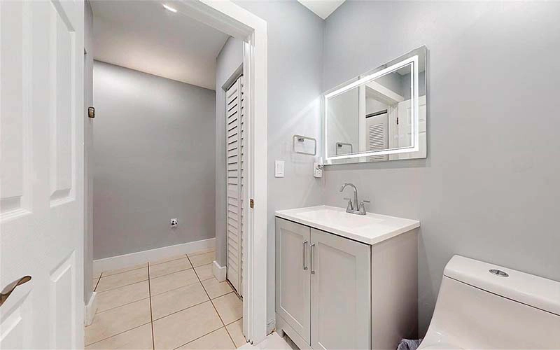 734 SW 8th Ter Florida City, FL 33034