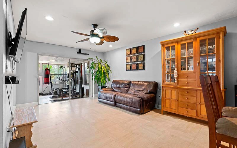 1089 SW 135th Pl Miami, FL 33184