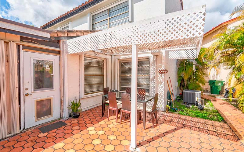 1089 SW 135th Pl Miami, FL 33184