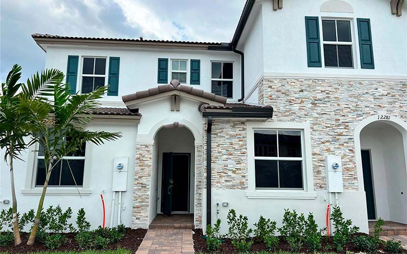 12285 NW 24th Pl, Miami, FL 33167