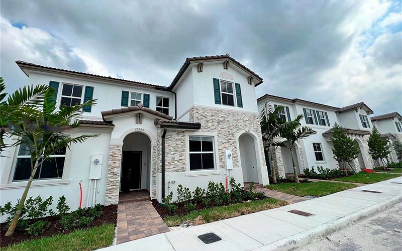 12285 NW 24th Pl, Miami, FL 33167