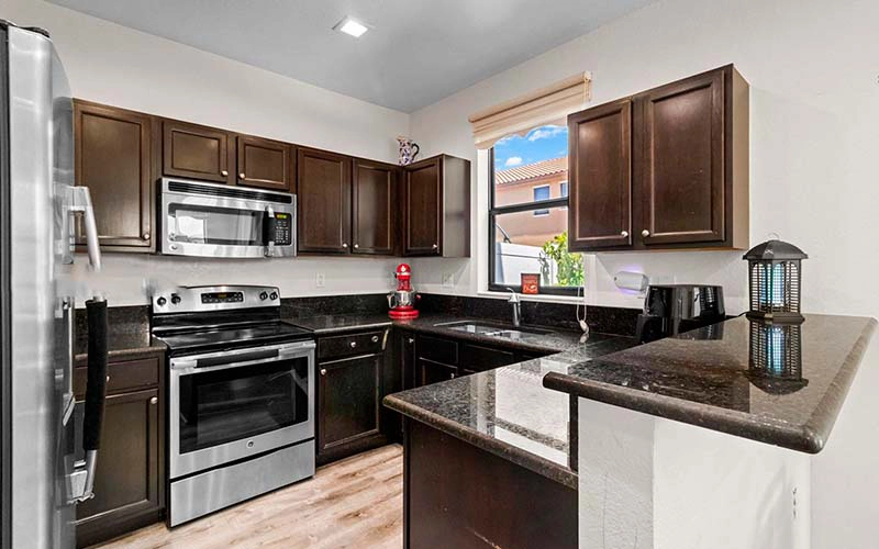 3361 W 89th Ter Hialeah, FL 33018