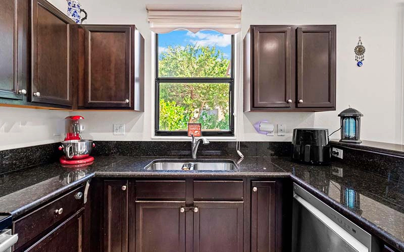 3361 W 89th Ter Hialeah, FL 33018