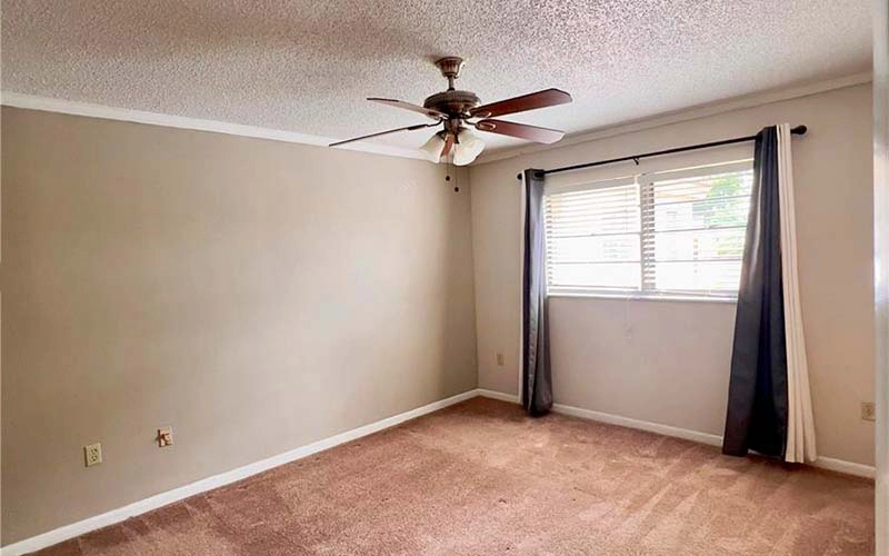 18286 Mediterranean Blvd Hialeah, FL 33015