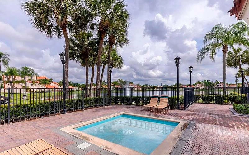 18286 Mediterranean Blvd Hialeah, FL 33015