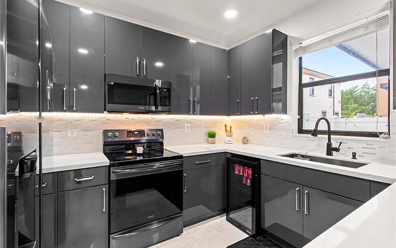 9358 W 33rd Way Hialeah, FL 33018