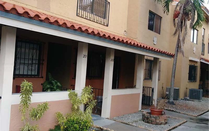 2730 W 60th St # 66 Hialeah, FL 33016
