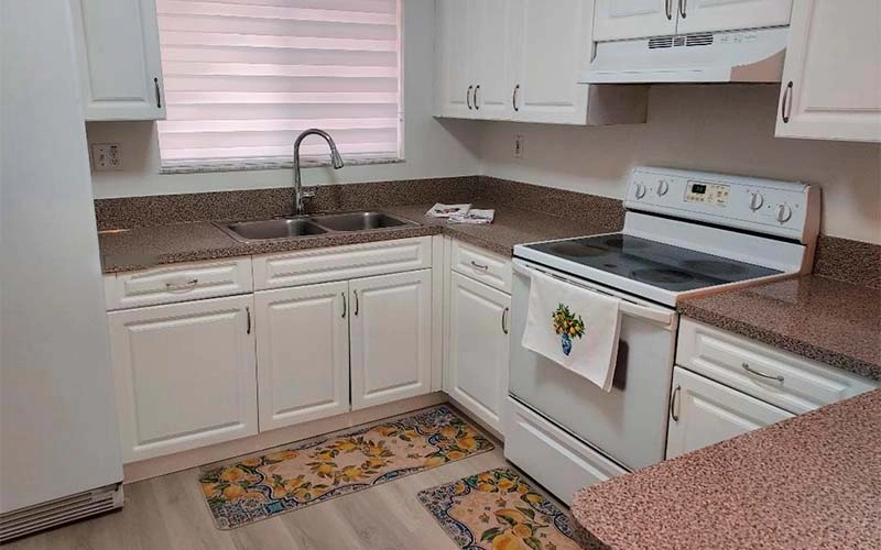 14911 SW 80 St Miami, FL 33193