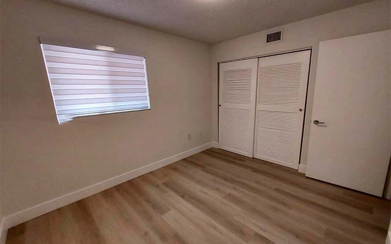 14911 SW 80 St Miami, FL 33193