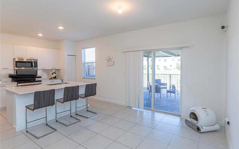 12561 NW 23rd Pl, Miami, FL 33167