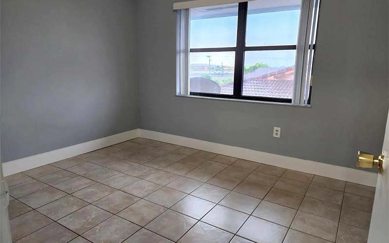 5851 W 20th Ave Hialeah, FL 33012